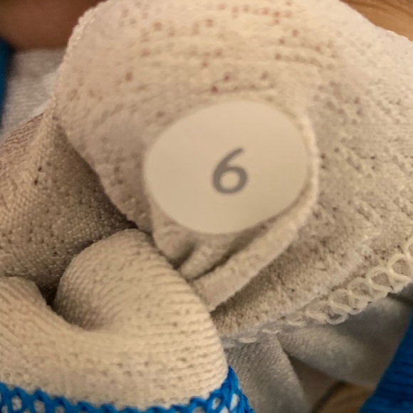 Lululemon No Limits Tank Beaming Blue Top - Picture 8 of 8